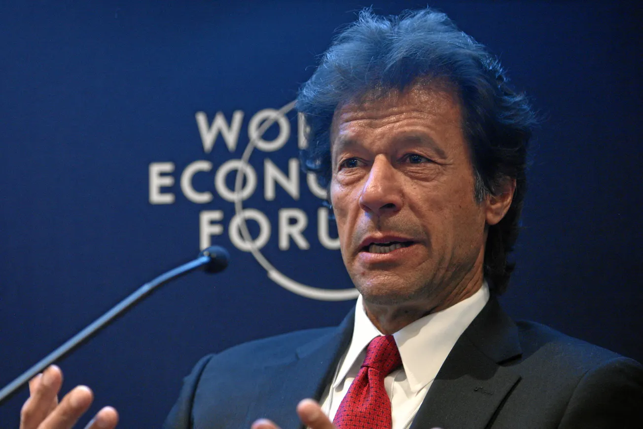 Pakistan Arrests Hundreds As Imran Khan Charged With Corruption - Infographics