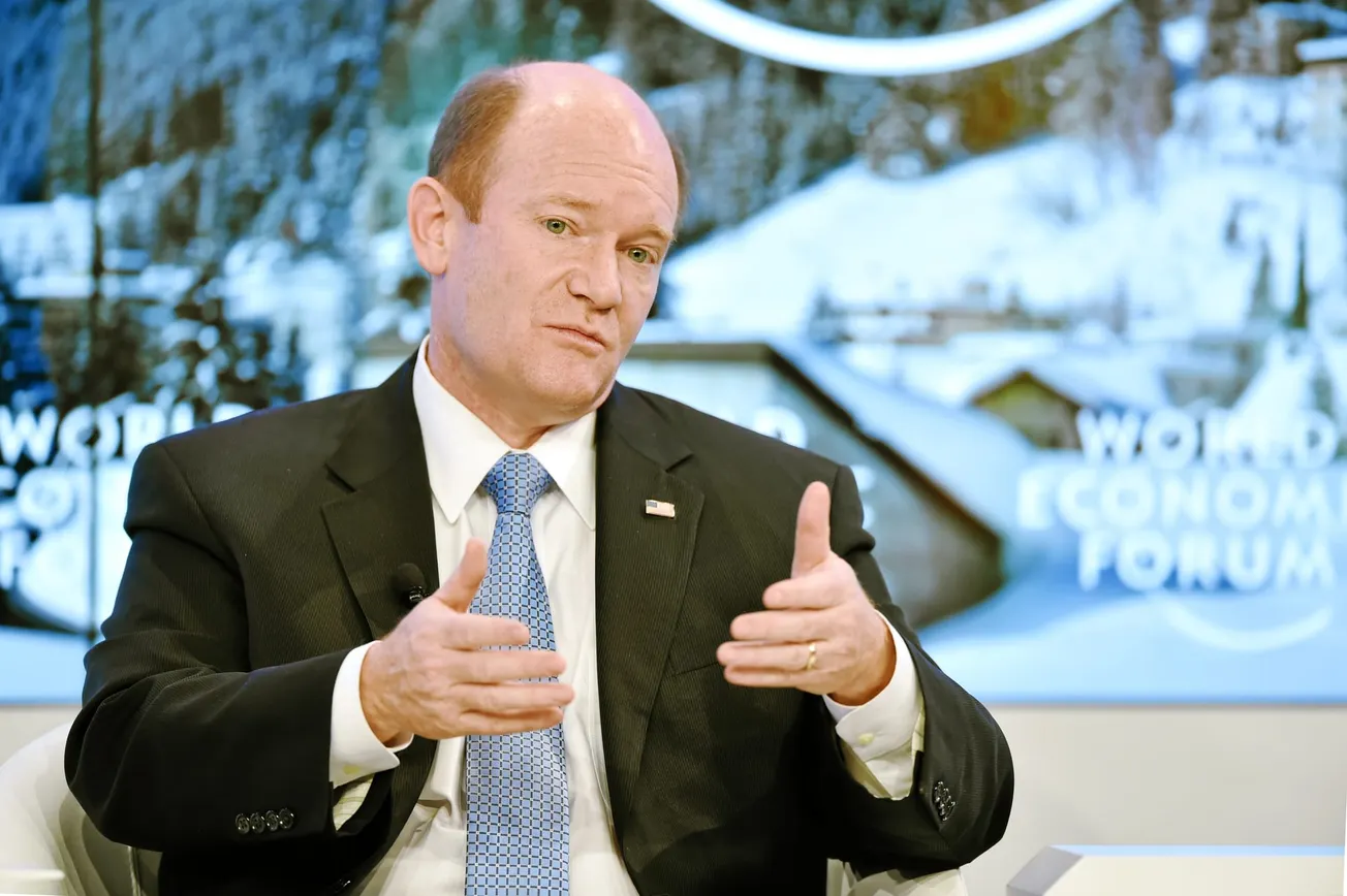 Democrat Senator Thinks ‘Average Middle American’ Is Too Dumb To Find Greenland On Map