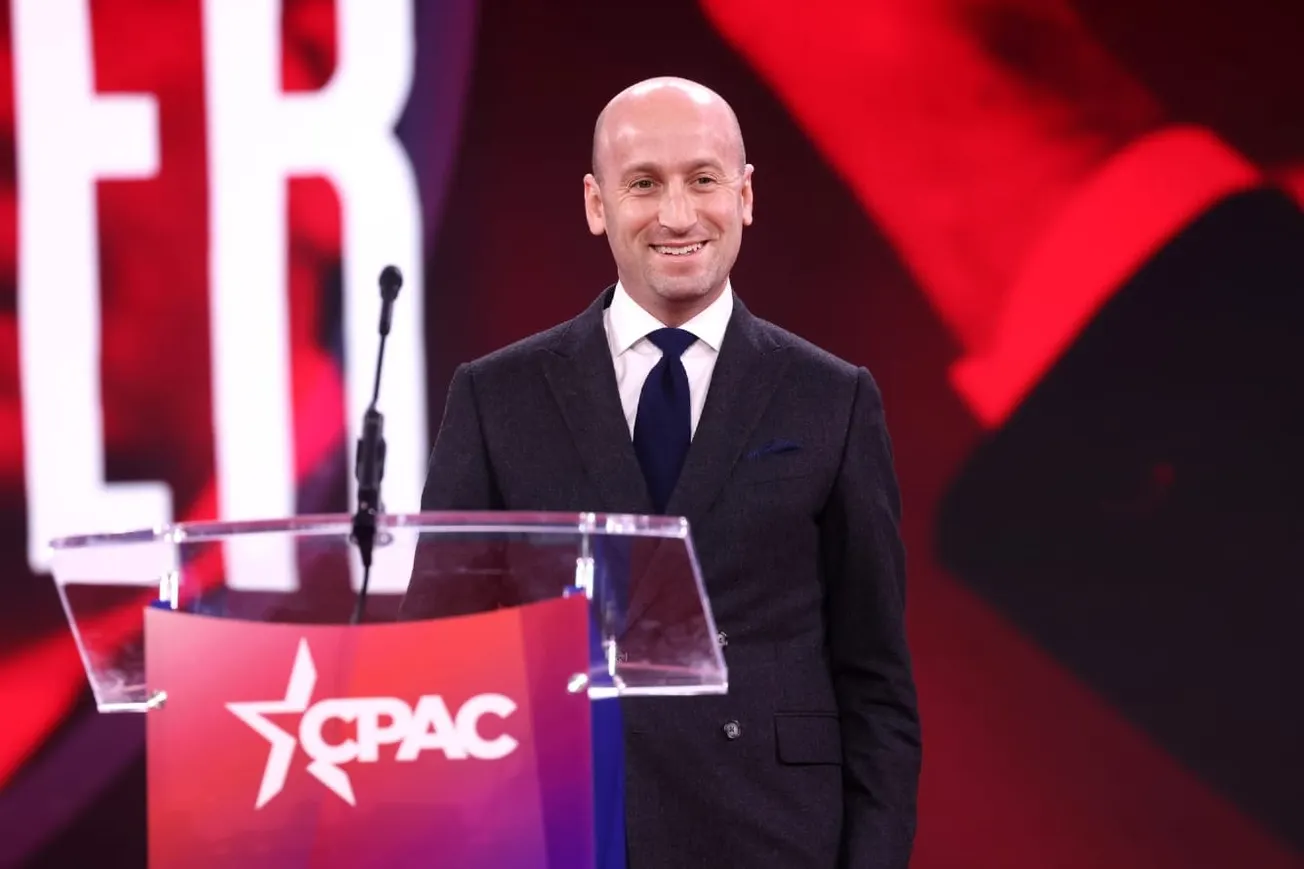 ‘Give Me A Chance’: Stephen Miller, Fox News’ Bill Hemmer Tussle Over Deporting Alleged Gang Member To El Salvador