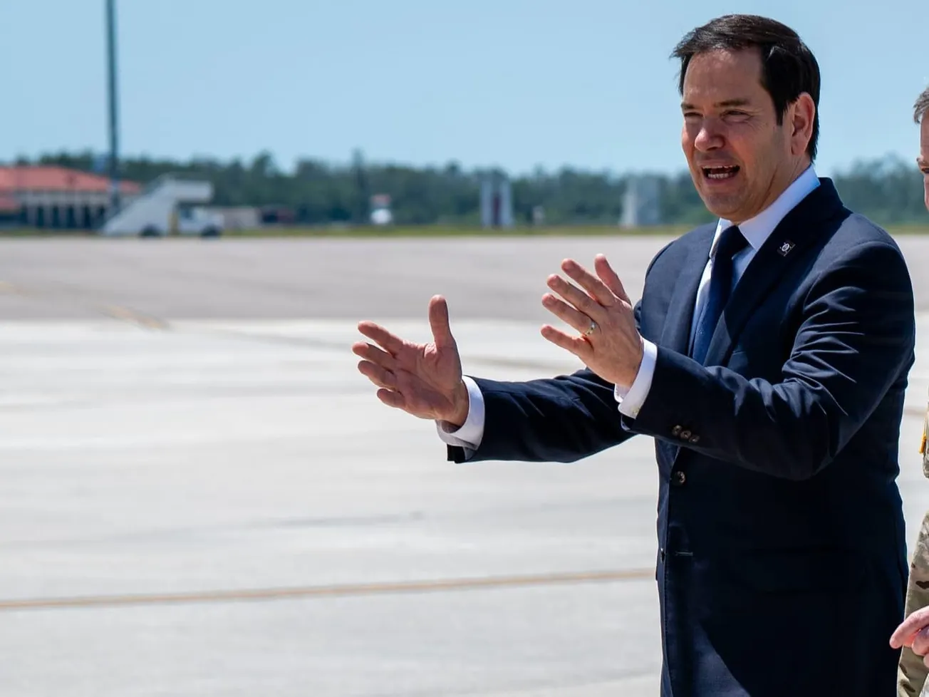 Rubio Holds Closed-Door Talks With Syrian, Turkish Officials On Syria’s Future