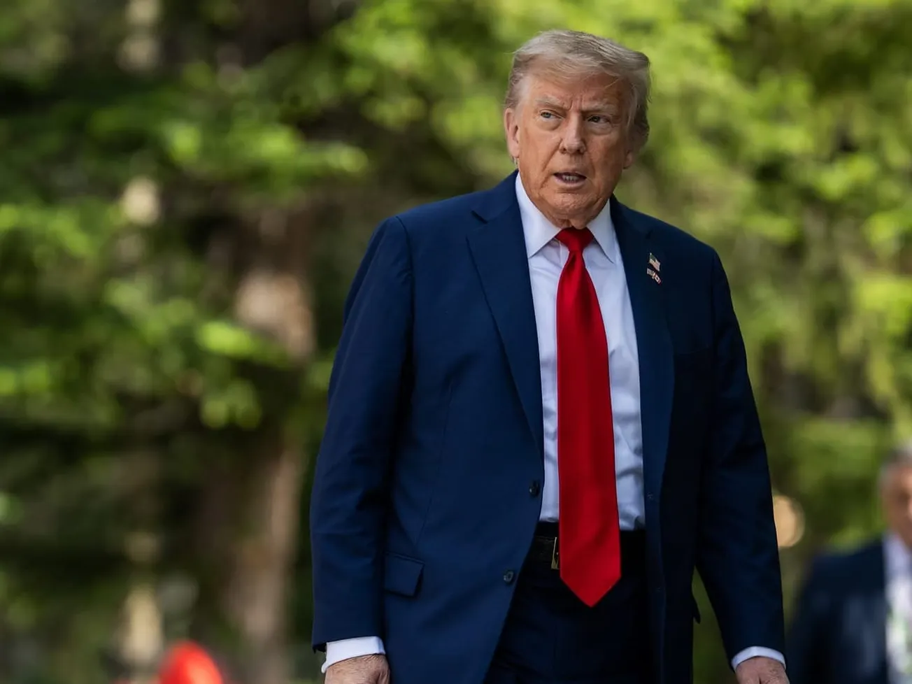 Trump Halts Iran Sanctions Relief After Ayatollah Declares 'Victory'