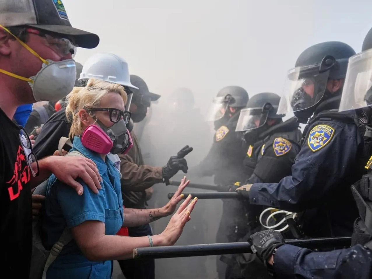 Trump On Newsom: ‘Grossly Incompetent,’ Would Support Arrest