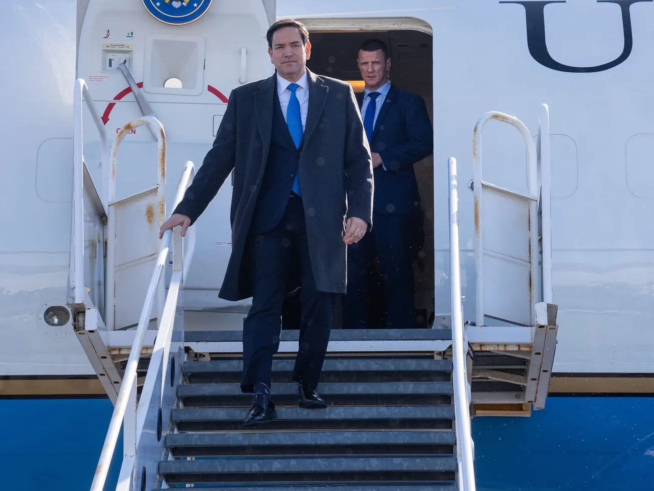 U.S. Urges Citizens To Leave Iran Immediately Amid Strike Threats