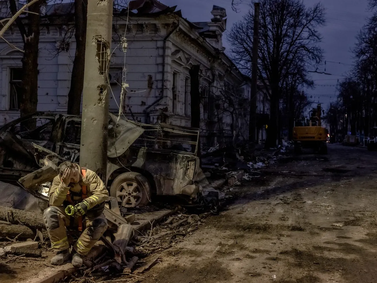 Most Ukrainians Favor Compromise To End War, Poll Shows