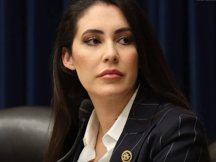 Florida Lawmaker Pushes For House Vote On Stock Trading Ban For Members Of Congress