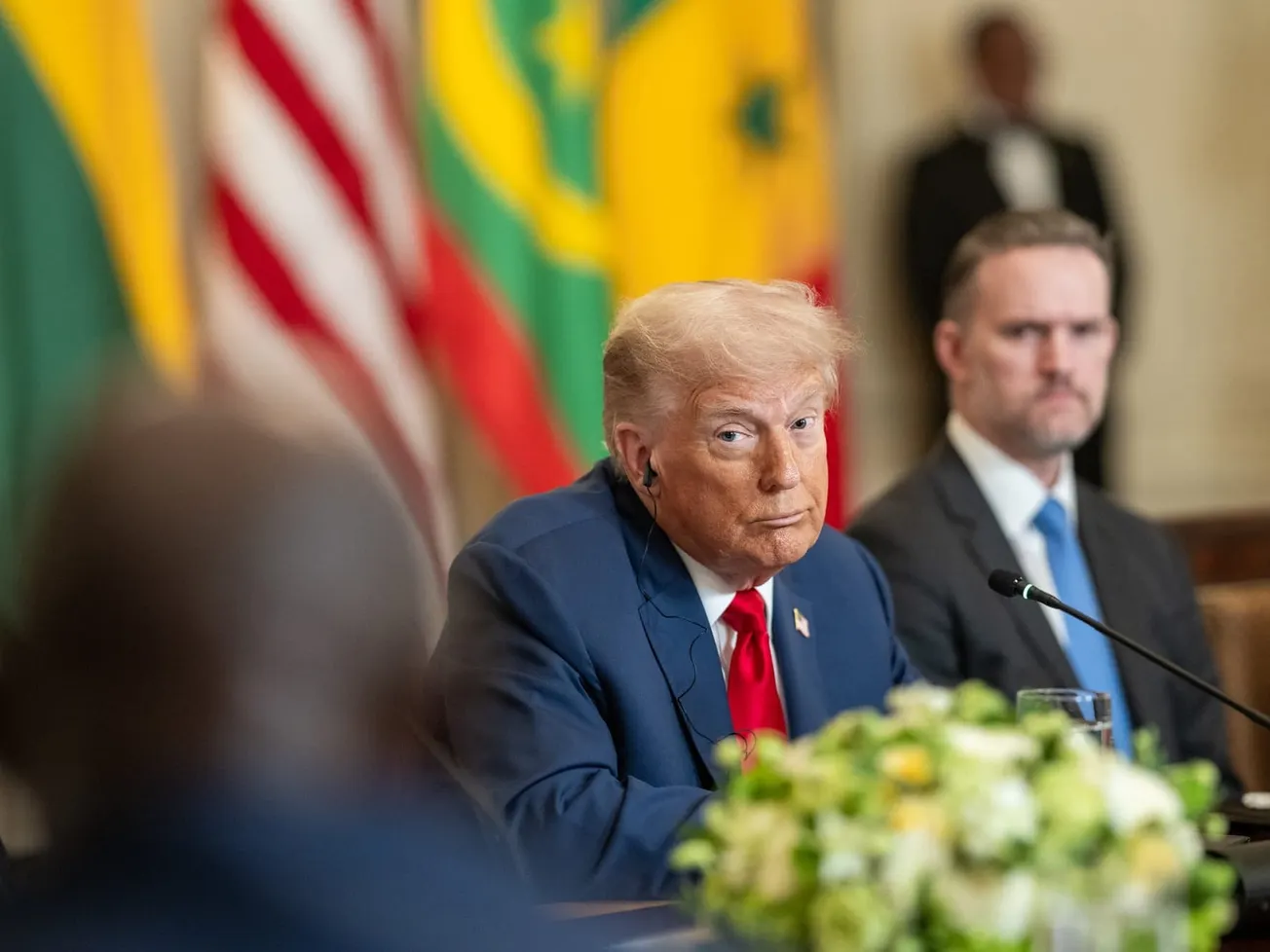 Trump Praises Bondi’s Grand Jury Probe Into Russia Narrative