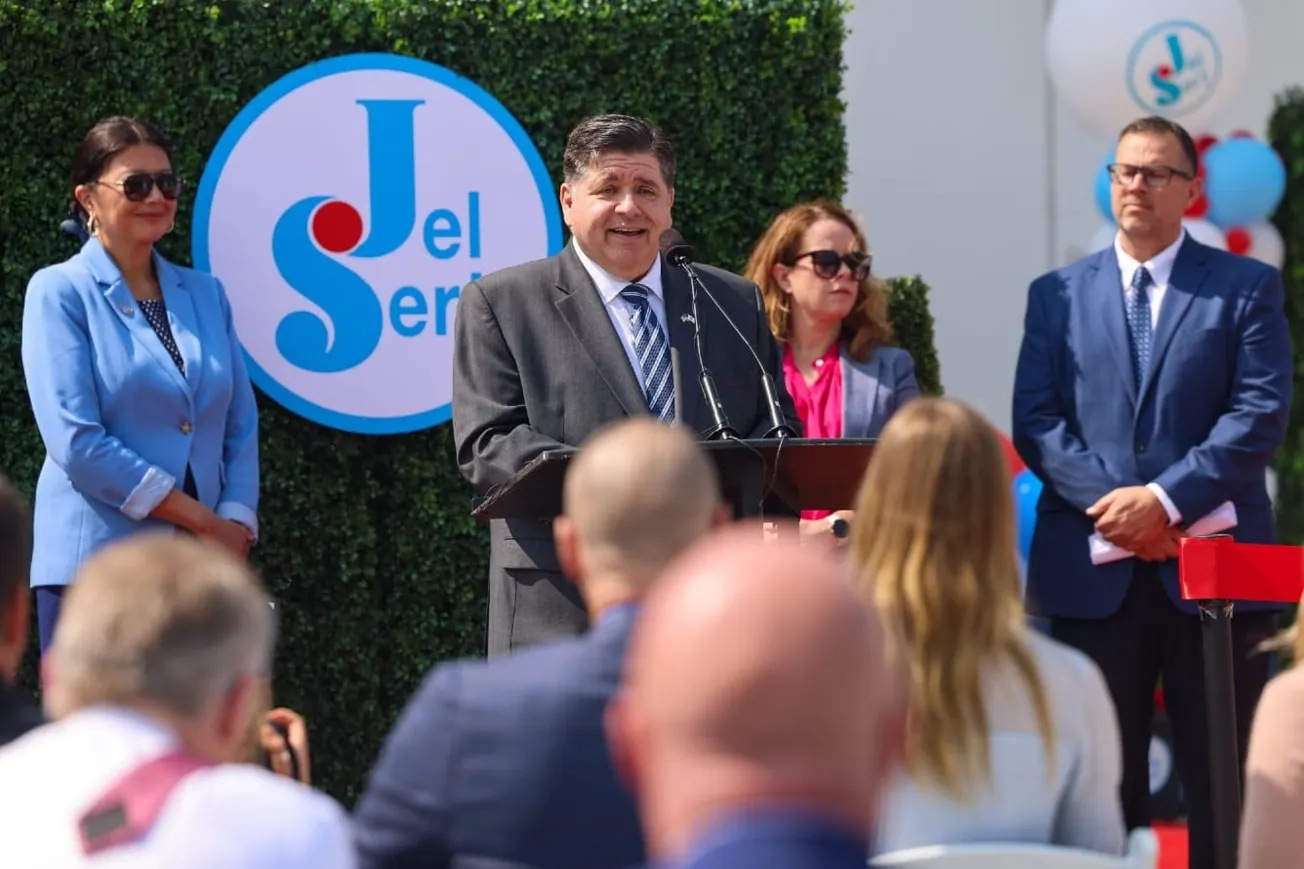 Trump Slams Pritzker Over Chicago Murders, Floats Federal Action