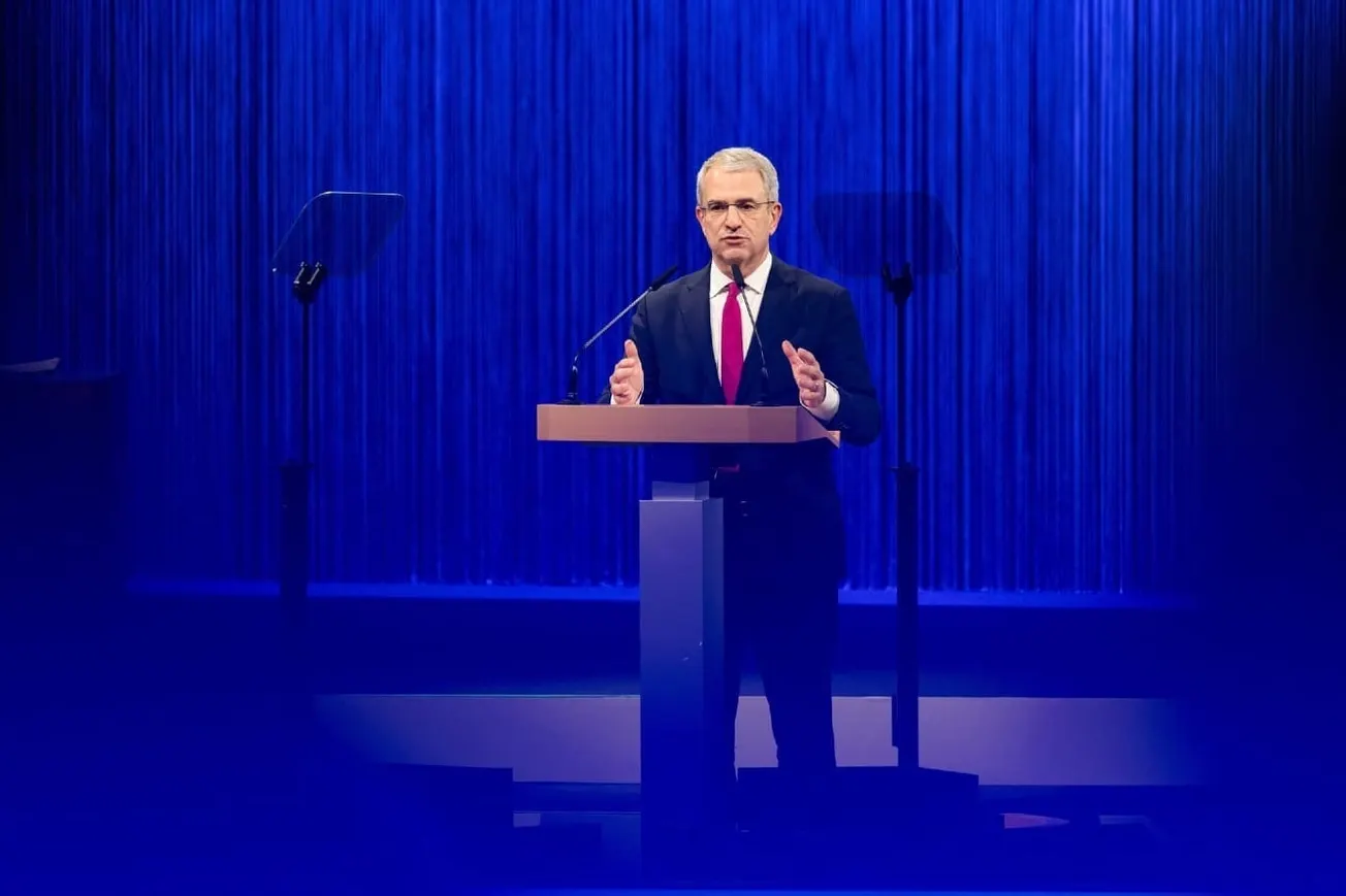 Nestle Ousts CEO Over Undisclosed Relationship