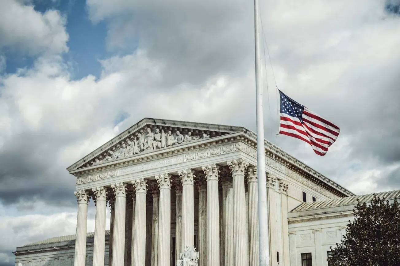 A Constitution Of No Authority