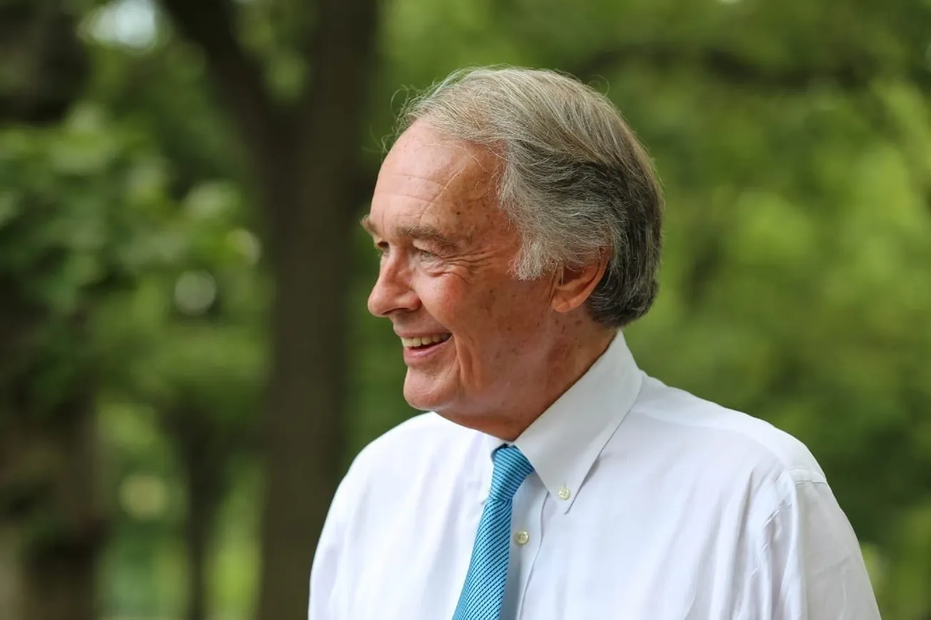Sen. Ed Markey Blocks Bill That Would Ensure Lawmakers Don’t Cash Paychecks During Shutdown