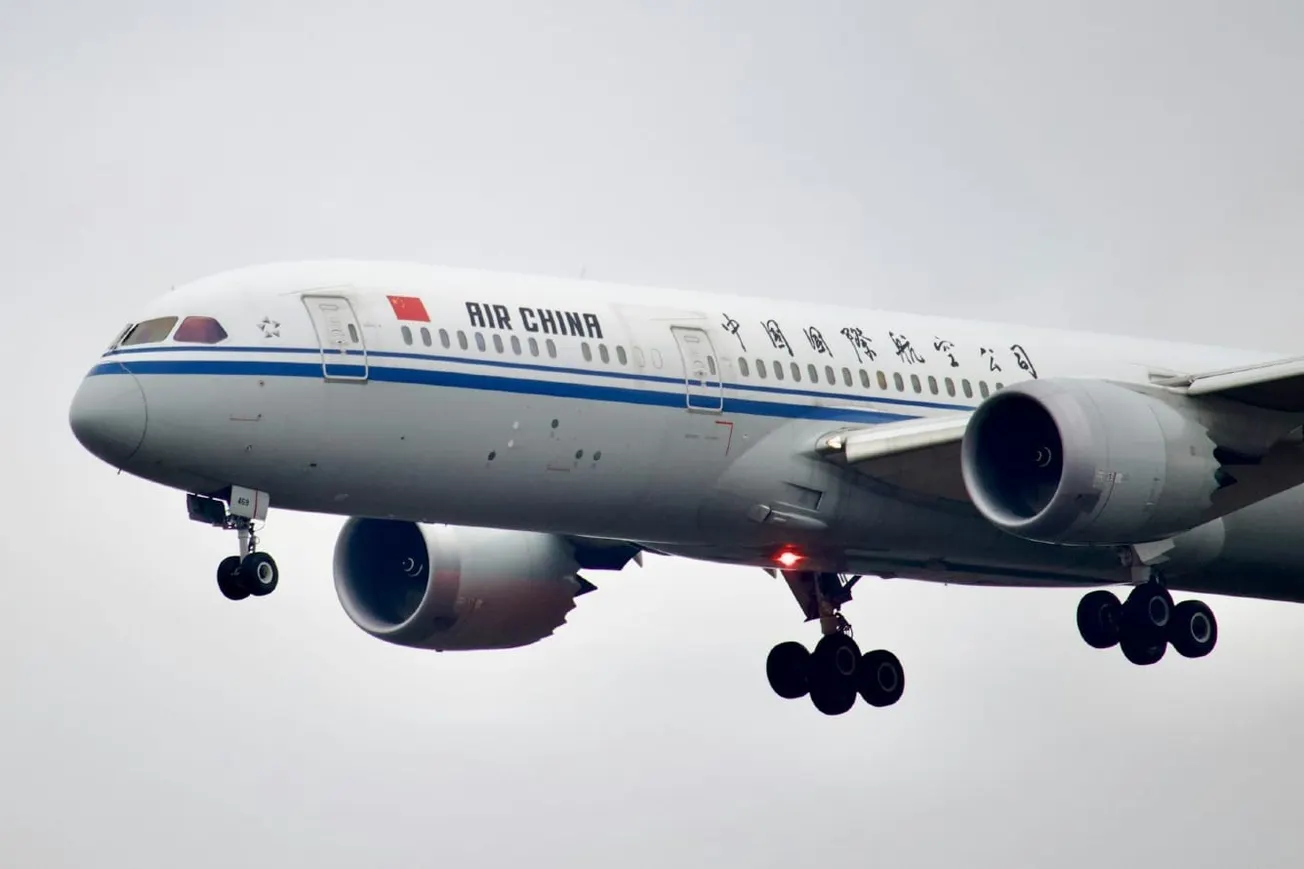 Chinese Airlines Slash Japan Flights After Beijing Issues Travel Warning