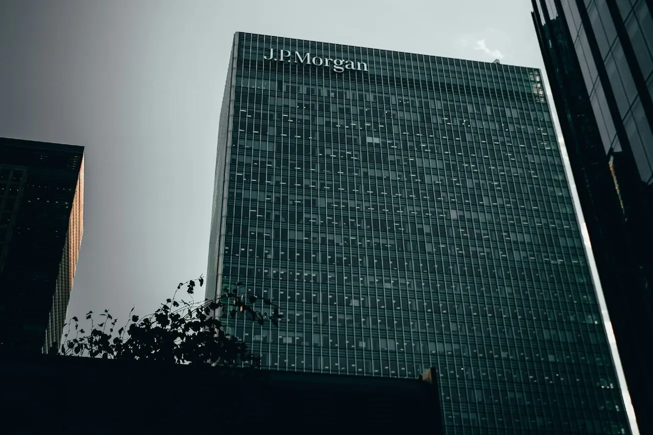 Why JPMorgan Is Facing A Crypto Backlash Over New Debanking Allegations