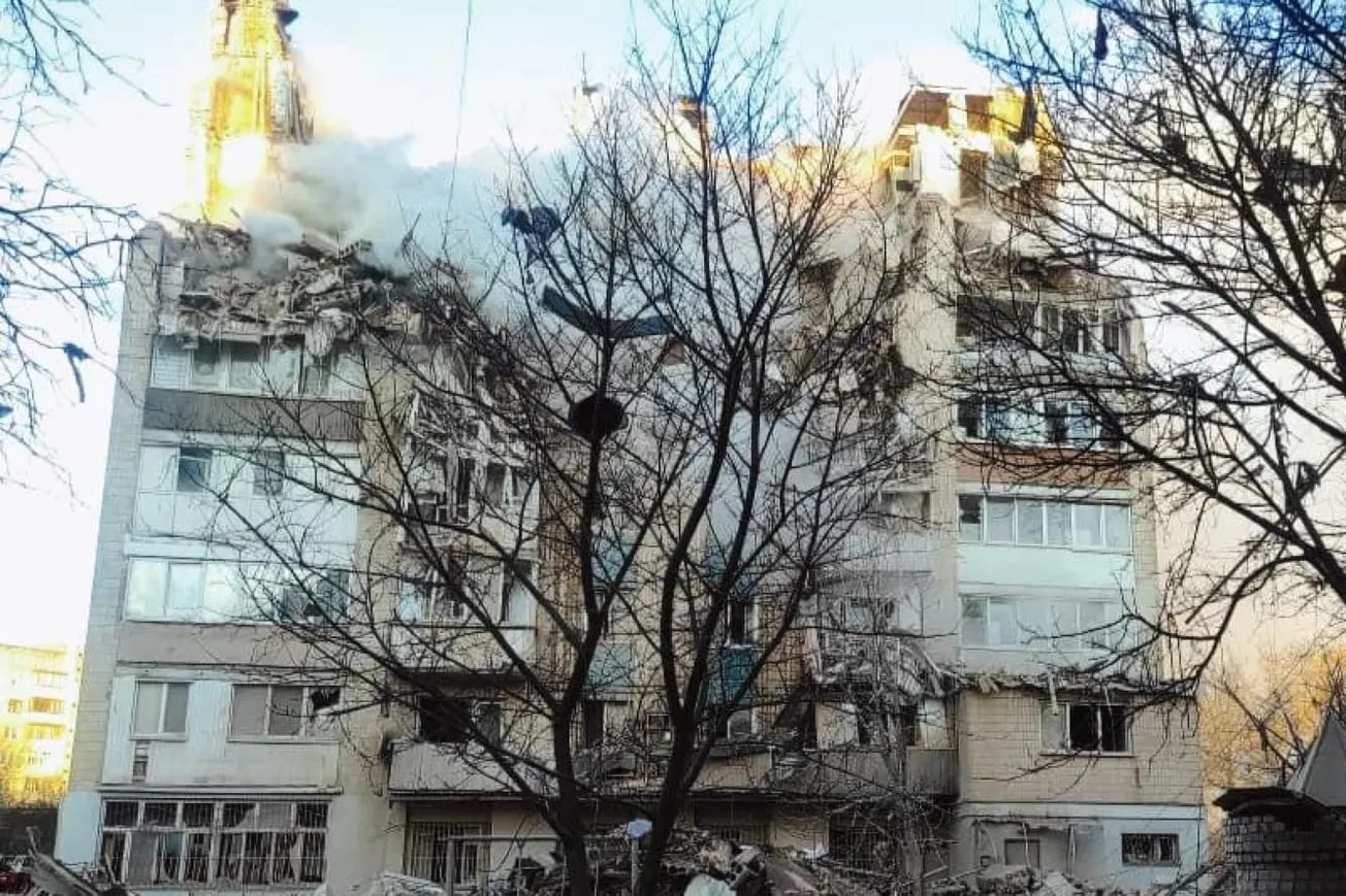 Russia’s Overnight Barrage Triggers Deadly Blackouts Across Ukraine