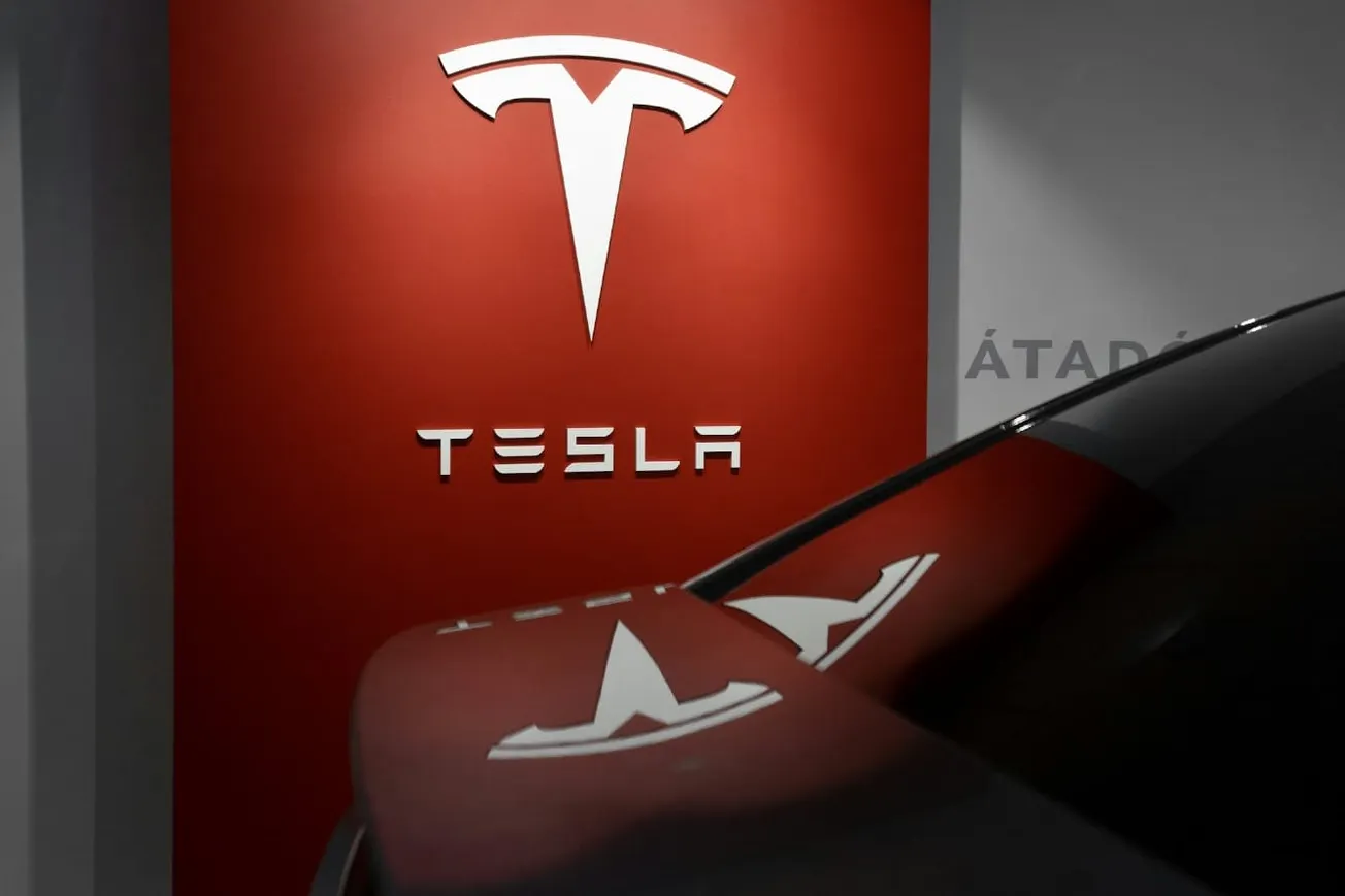 California Regulator Targets Tesla Over Alleged Autopilot False Advertising