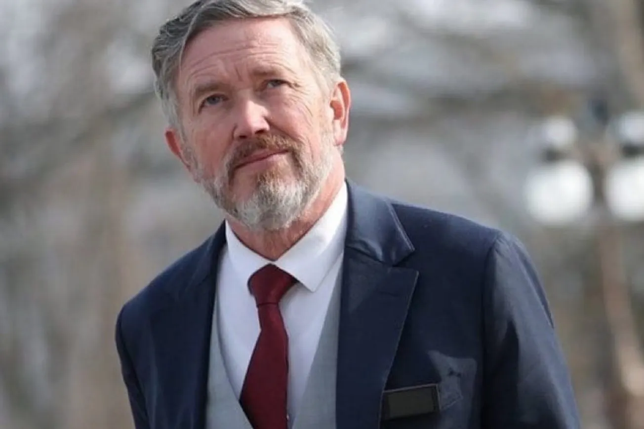 These Republicans Will Revolt Against Trump, Massie Says