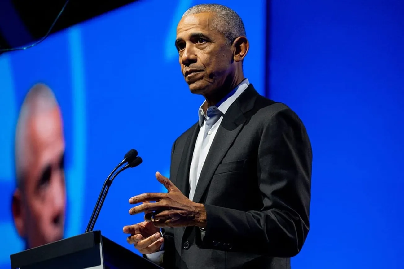 Obama Walks Back Viral Alien Remark After Podcast Clip Spreads