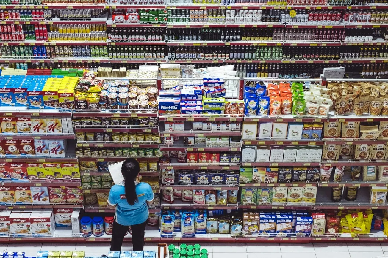 December Retail Report Signals Consumer Slowdown