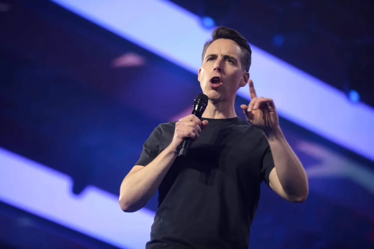 Hawley’s AI Chatbot Bill Expected To Pass Committee