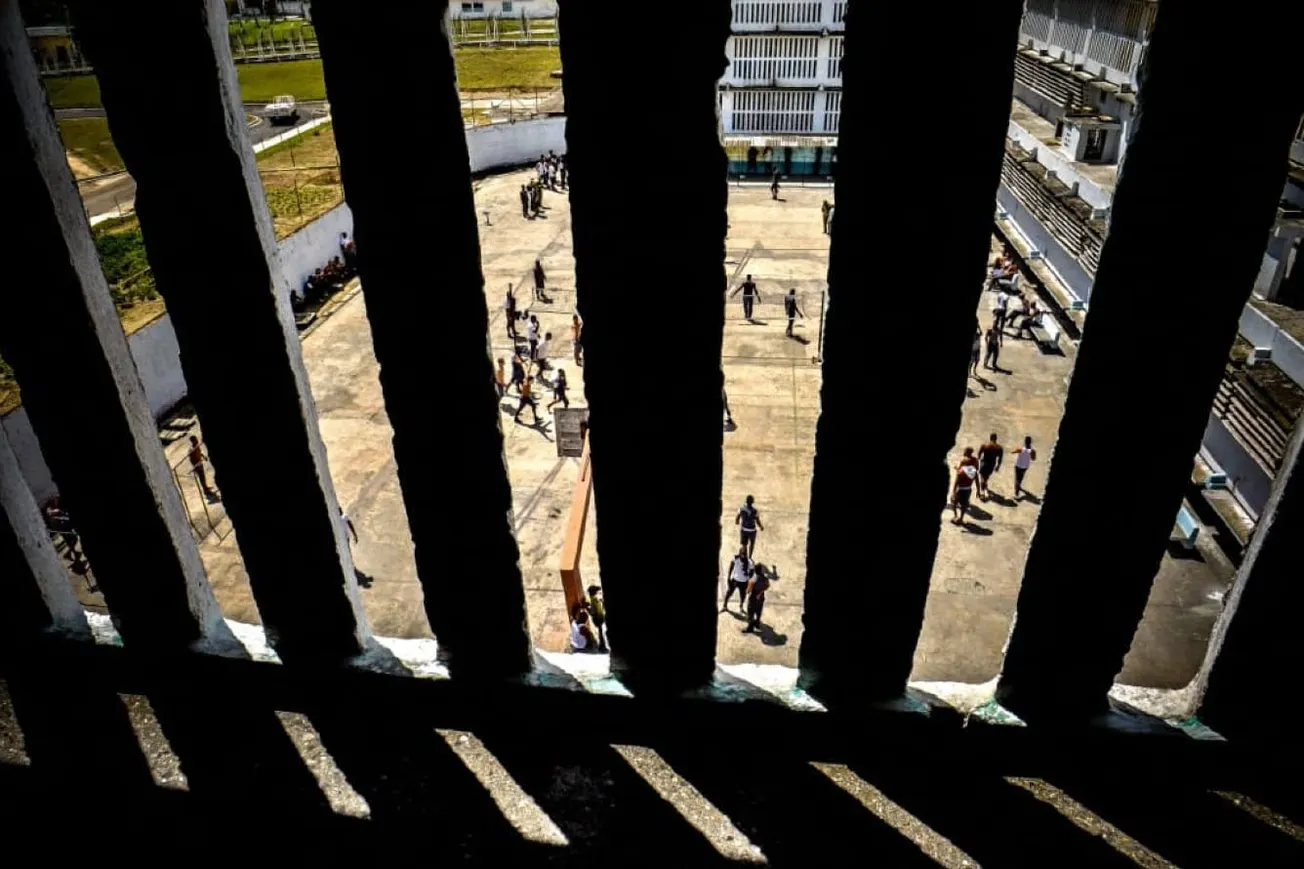Cuba Frees Over 2,000 Prisoners Amid U.S. Pressure