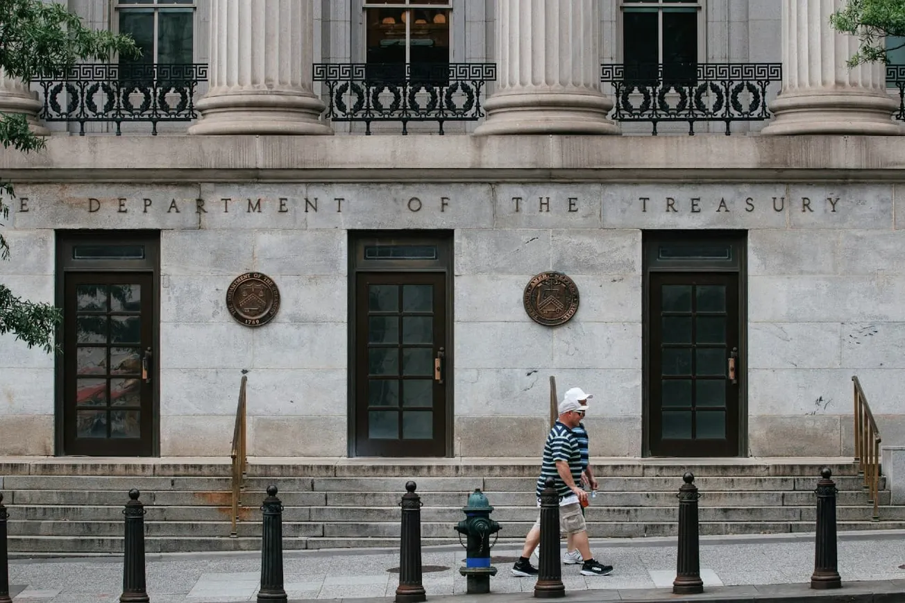 Treasury Yields Rise Amid War Concerns