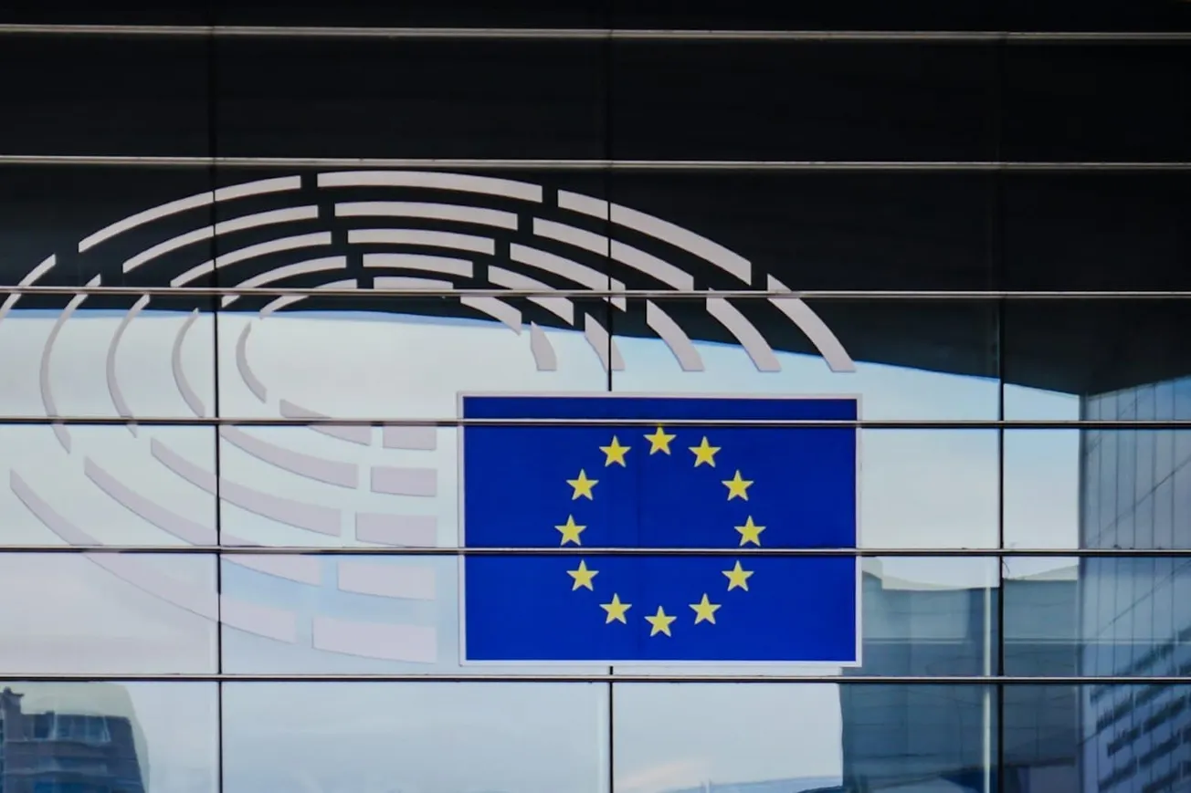 How Is the EU Reducing Dependence On Chinese Tech