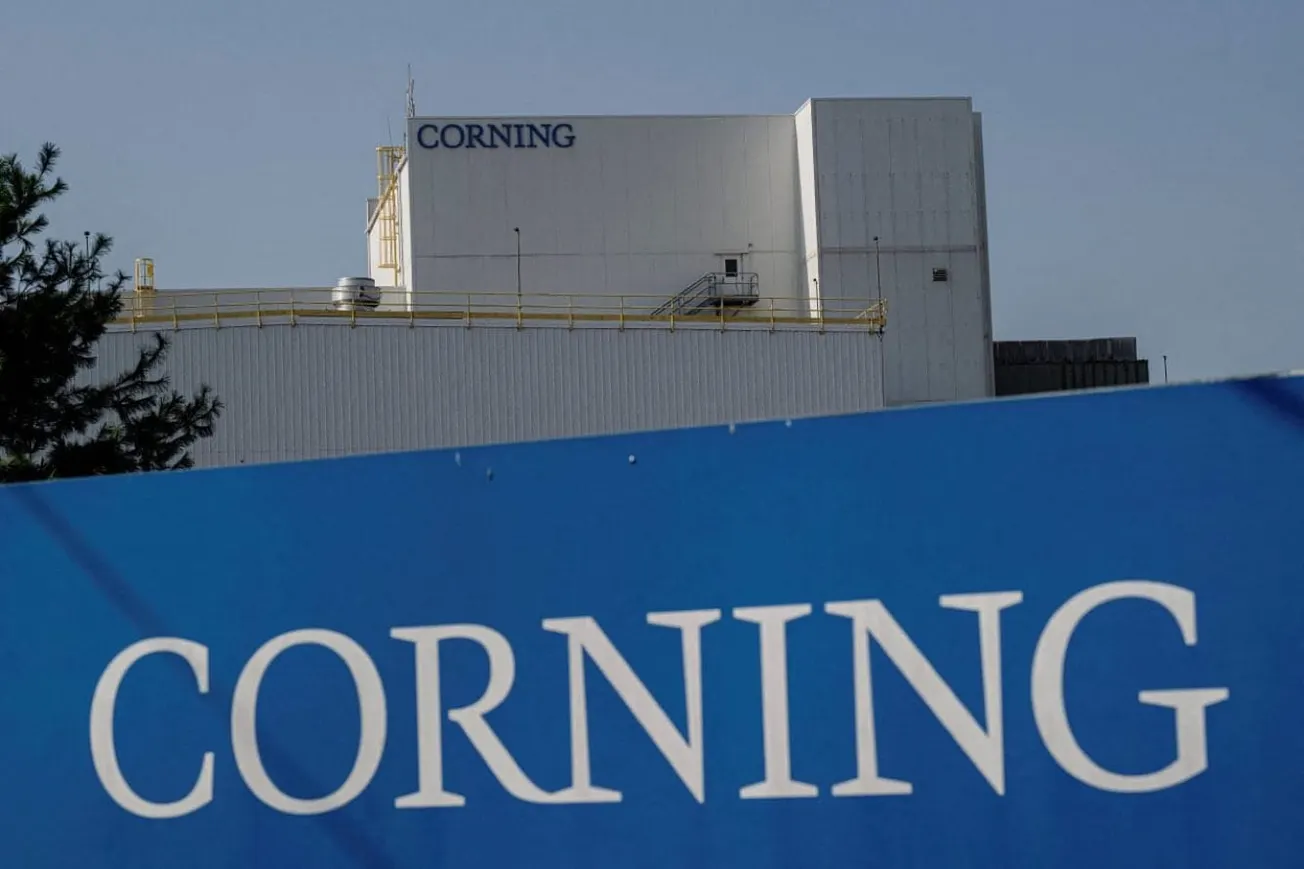 How Will Amazon’s Corning Deal Boost AI Data Centers In America