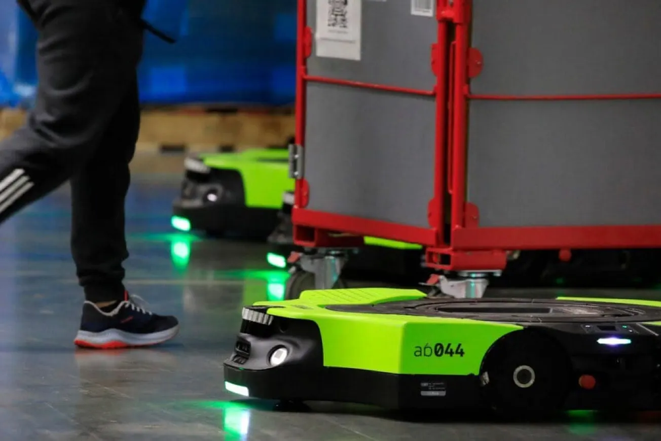 Amazon Expands Warehouse Automation With Next-Gen Proteus