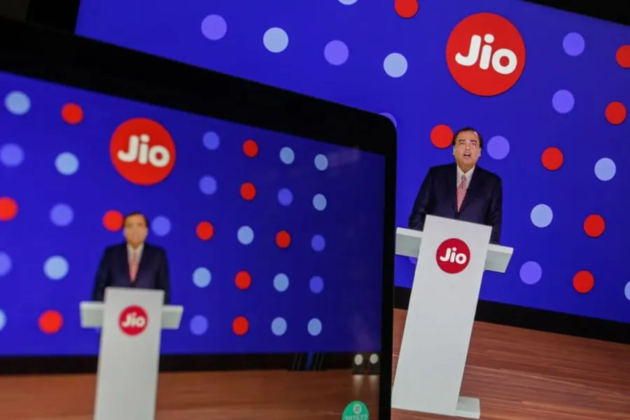 Indian Telecom Giant Jio Moves Ahead With IPO