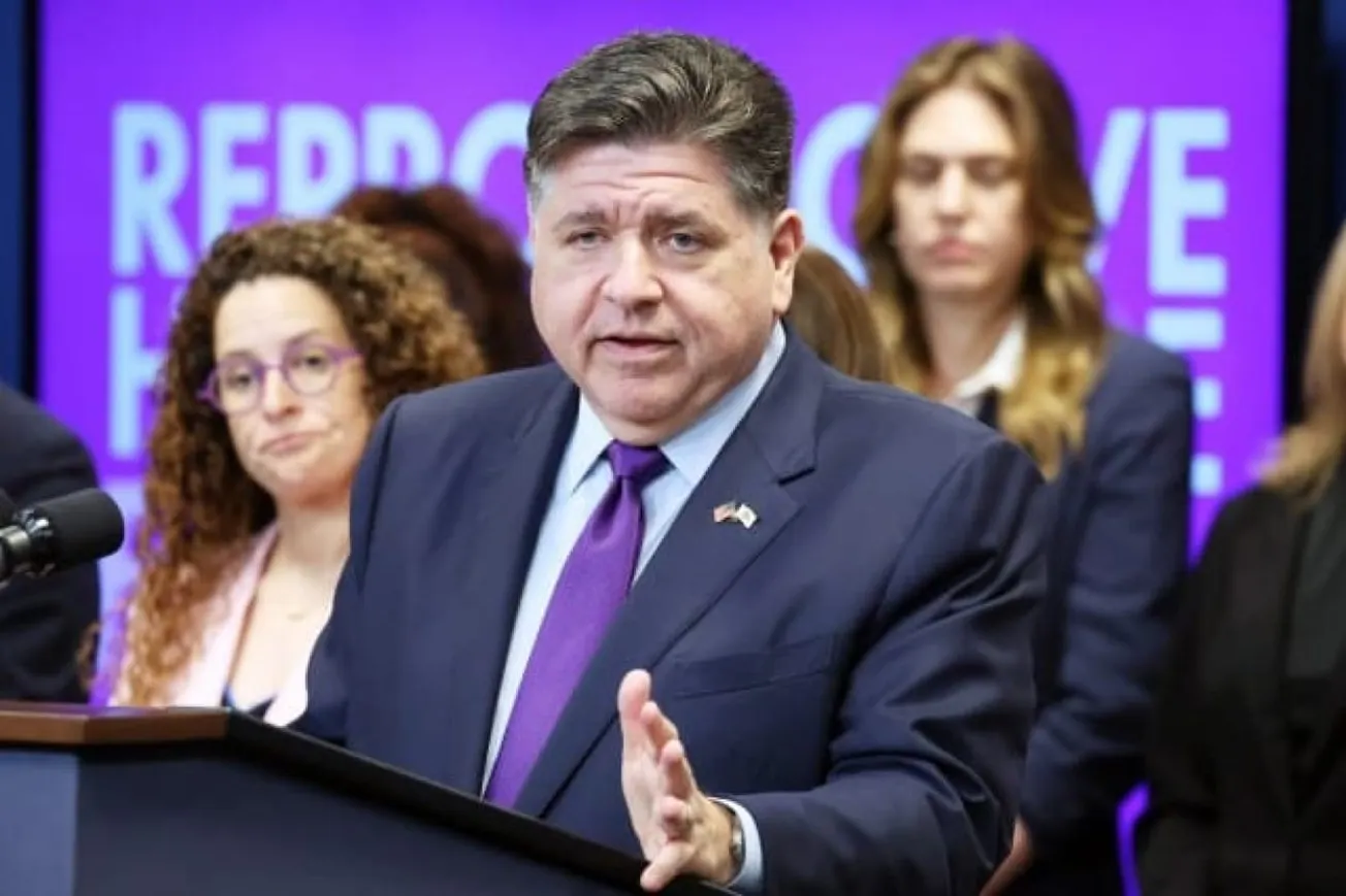 Pritzker Signs Bill Protecting Medical Records For Abortion Patients In Illinois