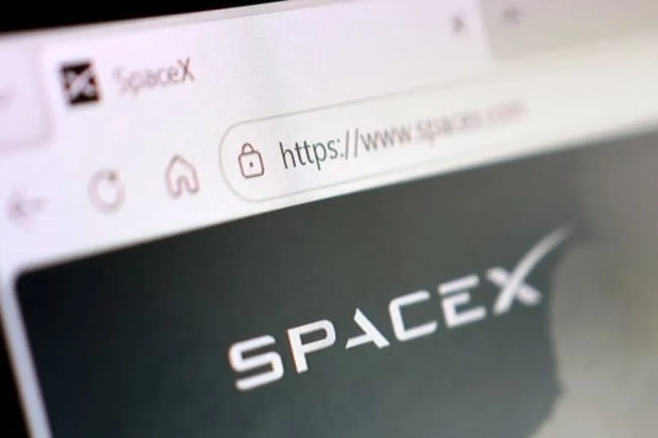 SpaceX Plans Orbital AI Computing Test Satellite By Next Year