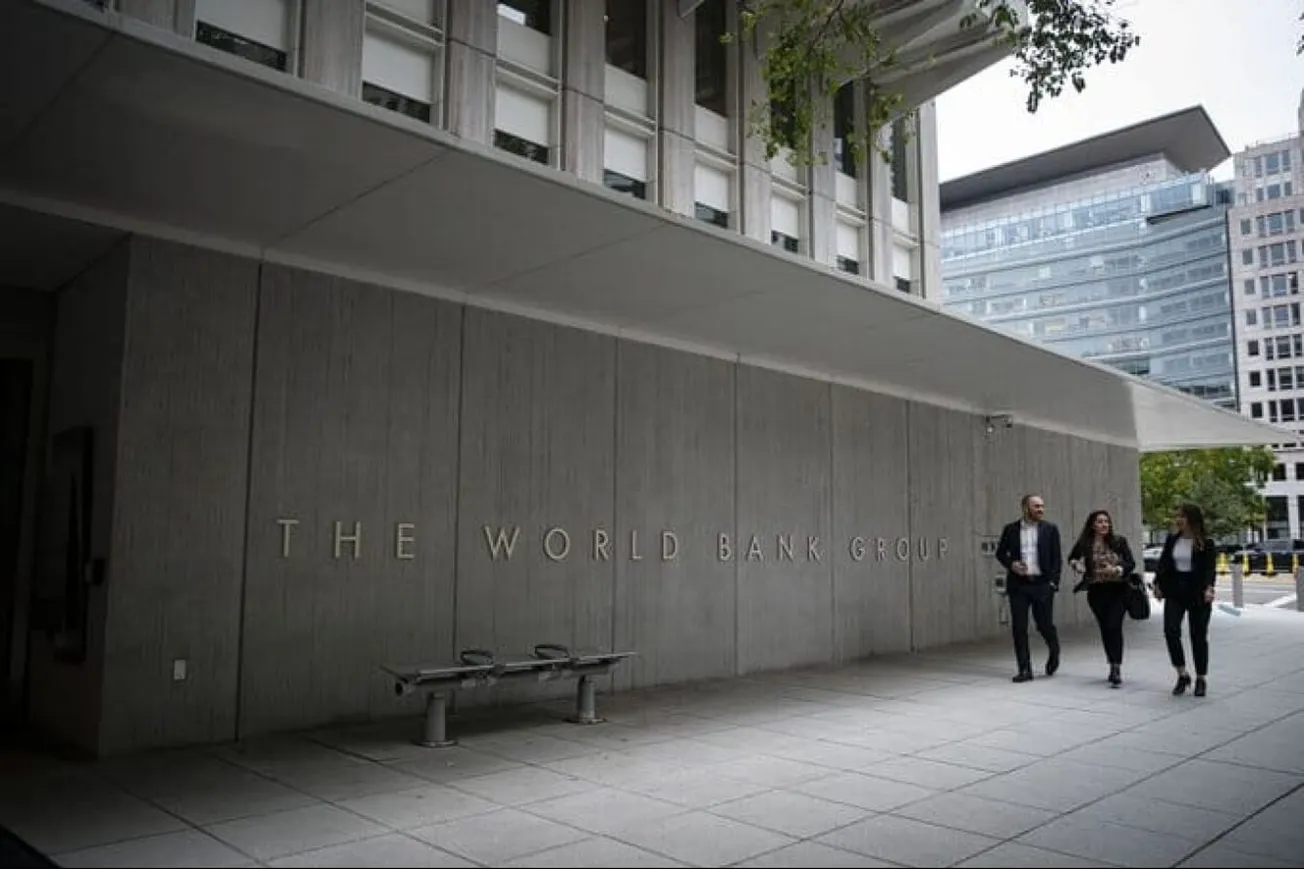 World Bank Cuts Global Growth Forecast To 2.5%