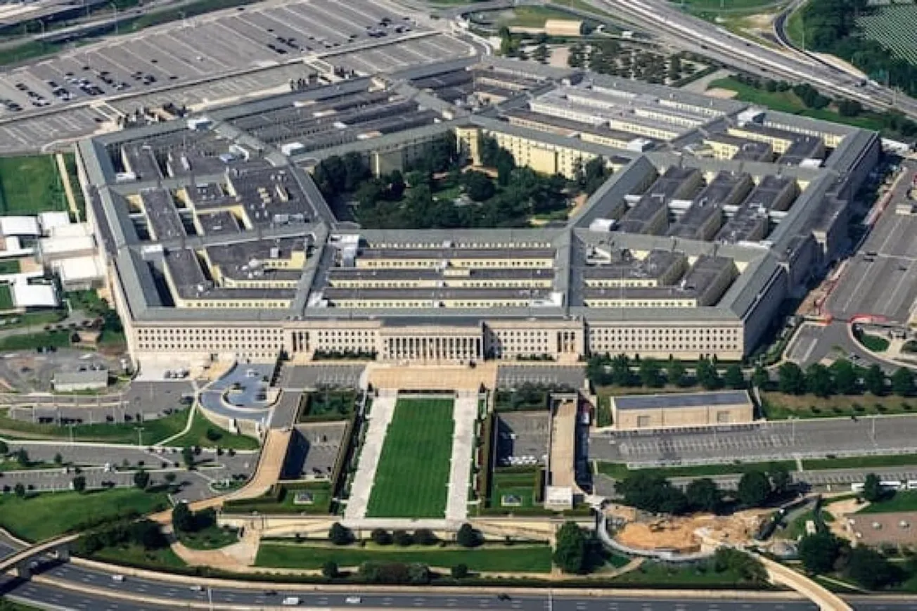 Pentagon Awards Oracle Nearly $7 Billion Software Contract