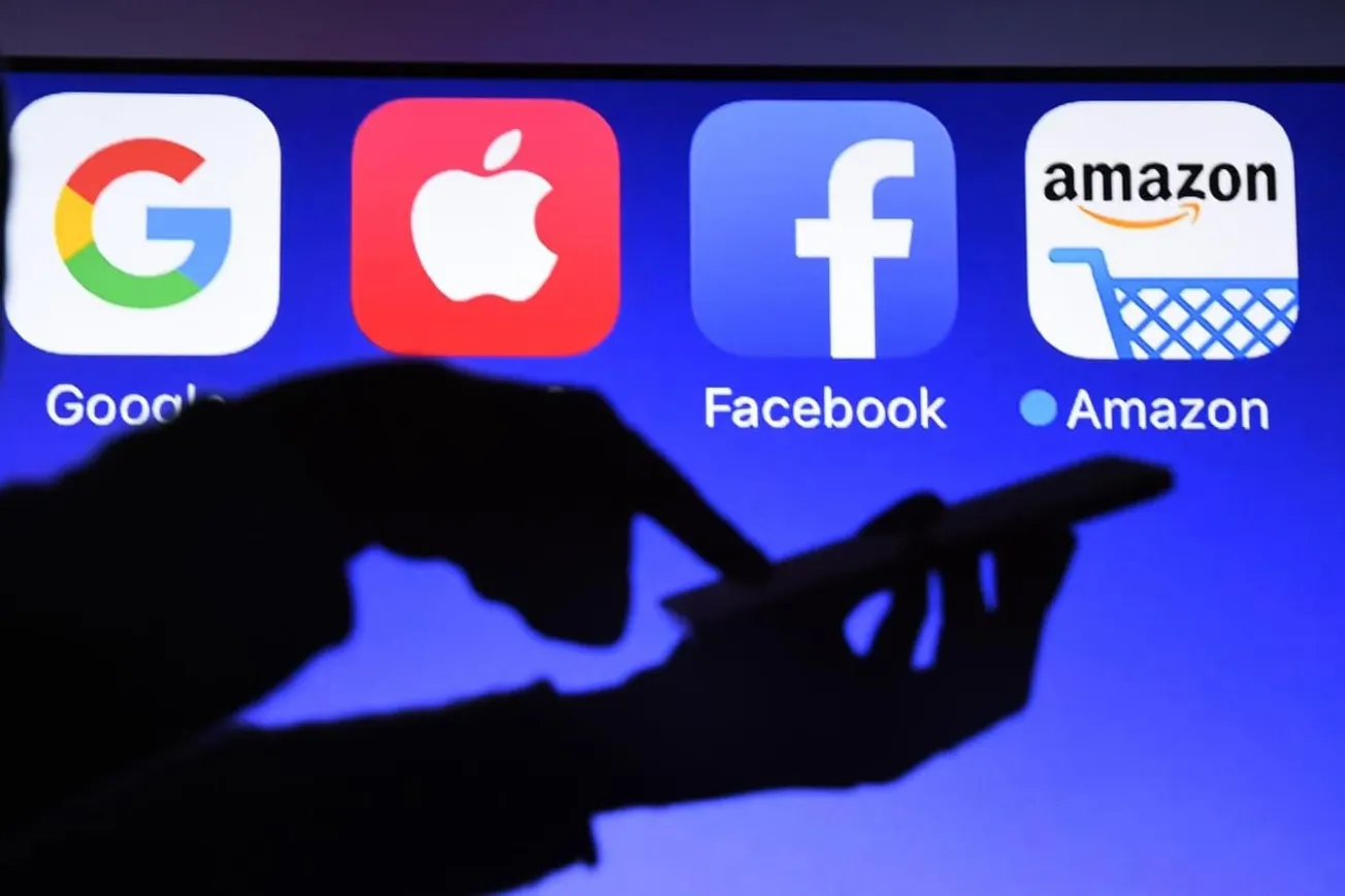 Why Did Amazon Shares Surge While Apple Stock Fell