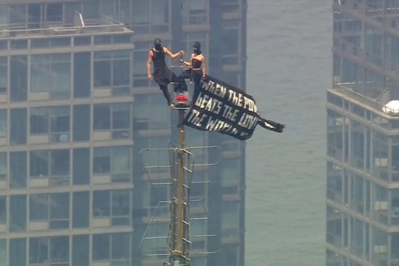 Two Arrested After Climbing Empire State Building Antenna