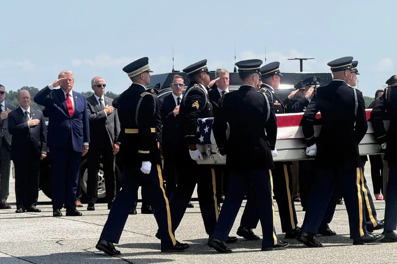 Trump Honors Soldiers Killed In Iranian Attacks