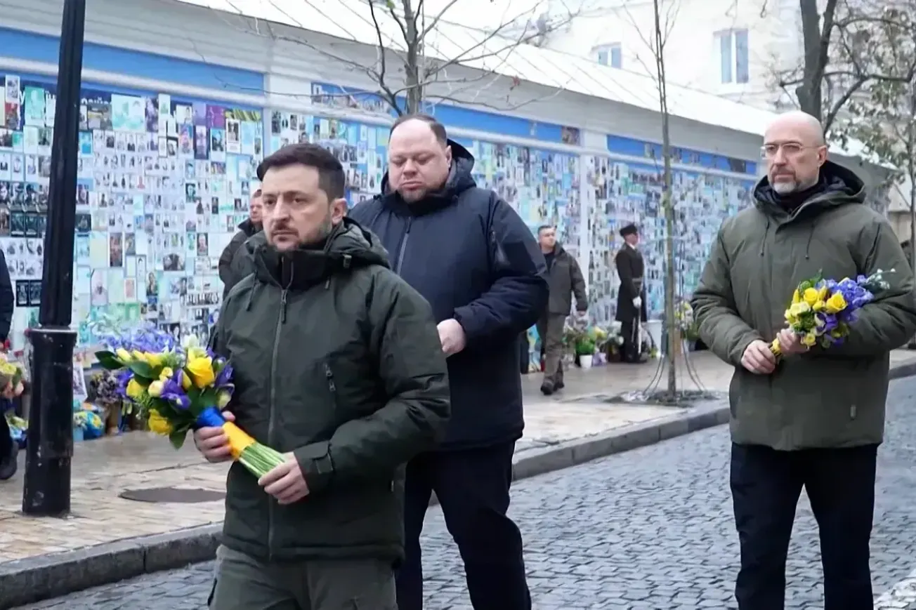 Watch: Ukraine President Volodymyr Zelensky honors fallen soldiers in Kyiv