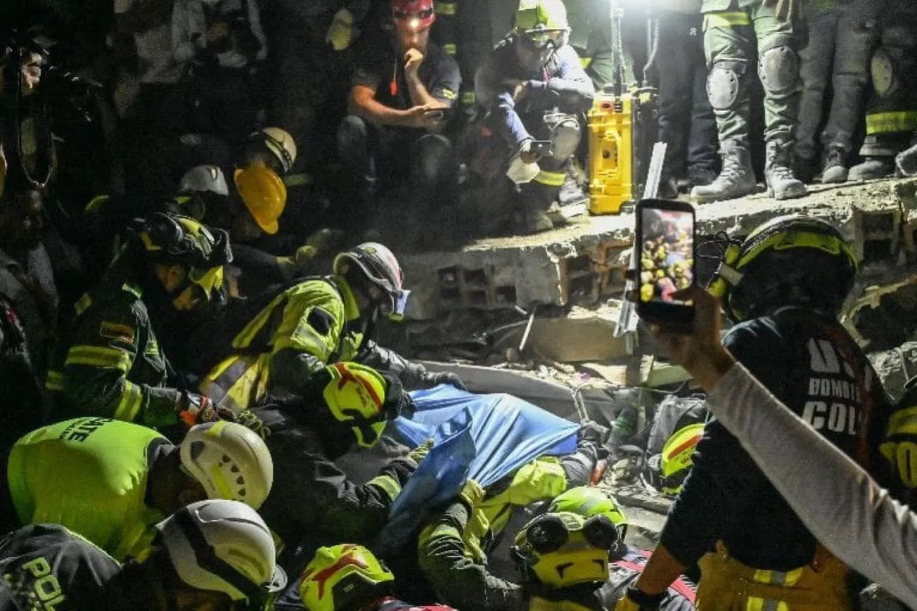 Watch: Colombian Woman Rescued After 36 Hours Under Rubble