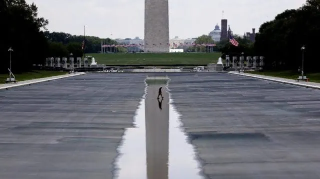 Trump Says Contractor Error Behind Reflecting Pool Damage