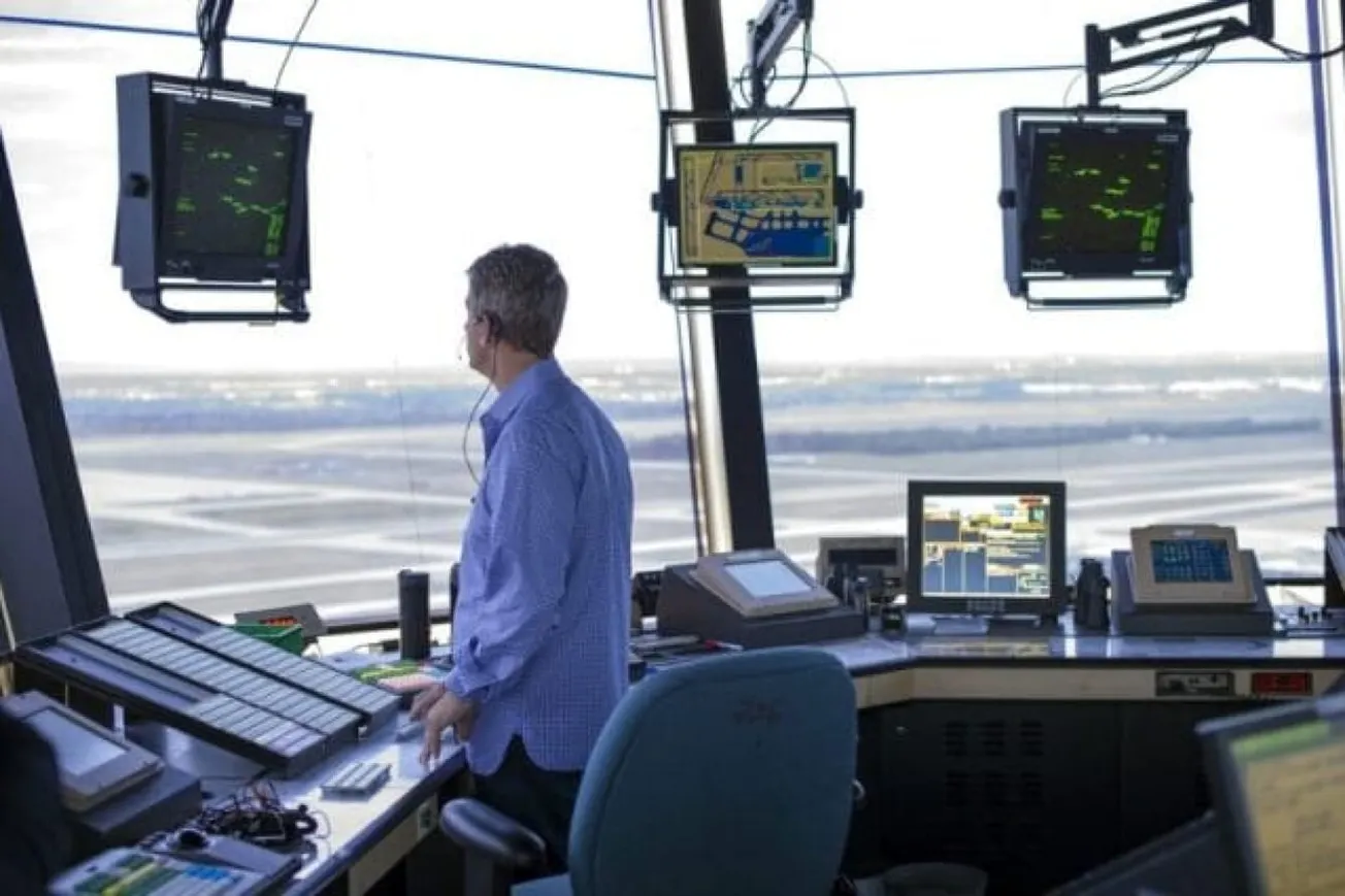 US Hires More Than 2,000 Air Traffic Controllers In Gamer-Focused Drive