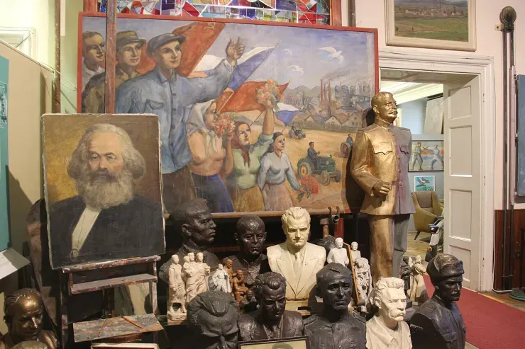 Democrats’ Love Of Socialism Is Nothing New, But Their Embrace Of Communism Is