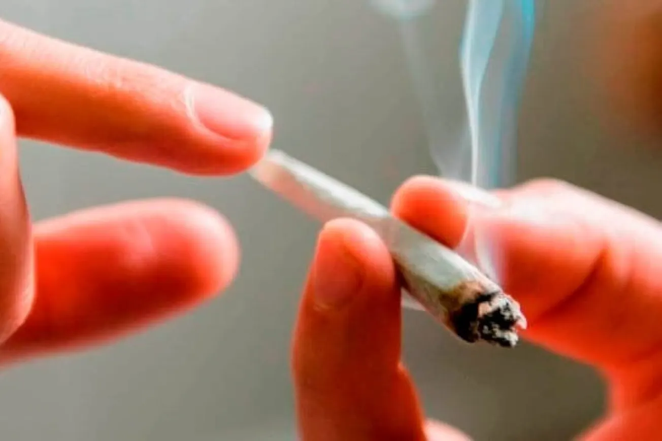 US Marijuana Smoking Matches Record High As Cigarette Smoking Hits Low
