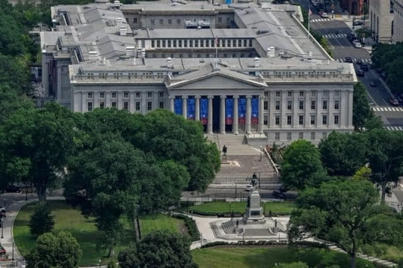 US National Debt Surpasses $40 Trillion For First Time