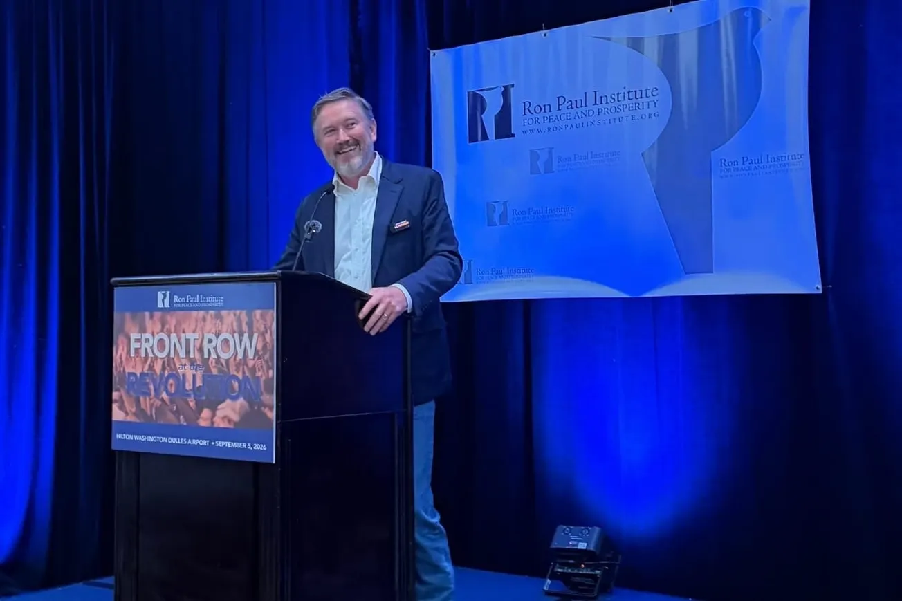 Massie, Kent Join Ex-Officials Lighting Up Ron Paul ‘Revolution’