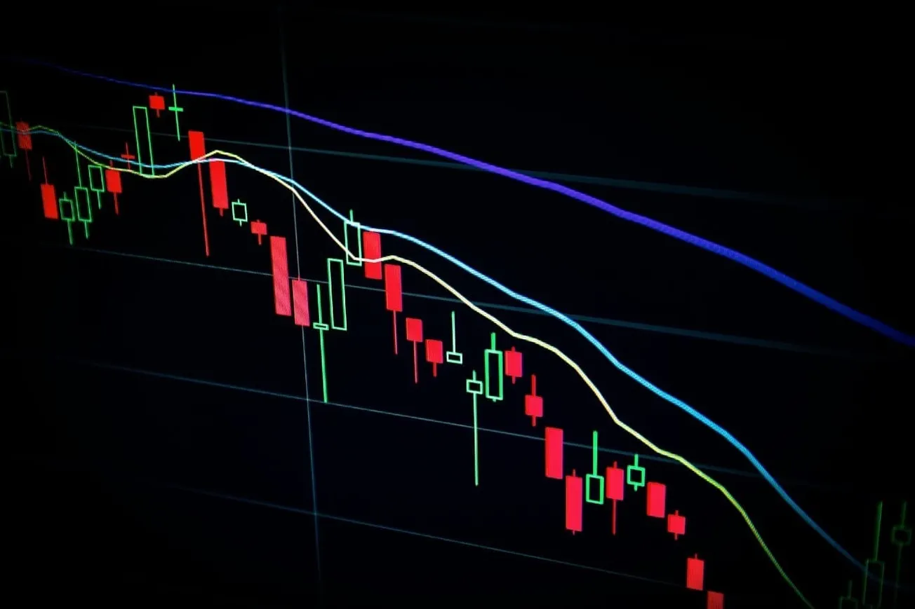 Explaining Versus Describing Economic Events
