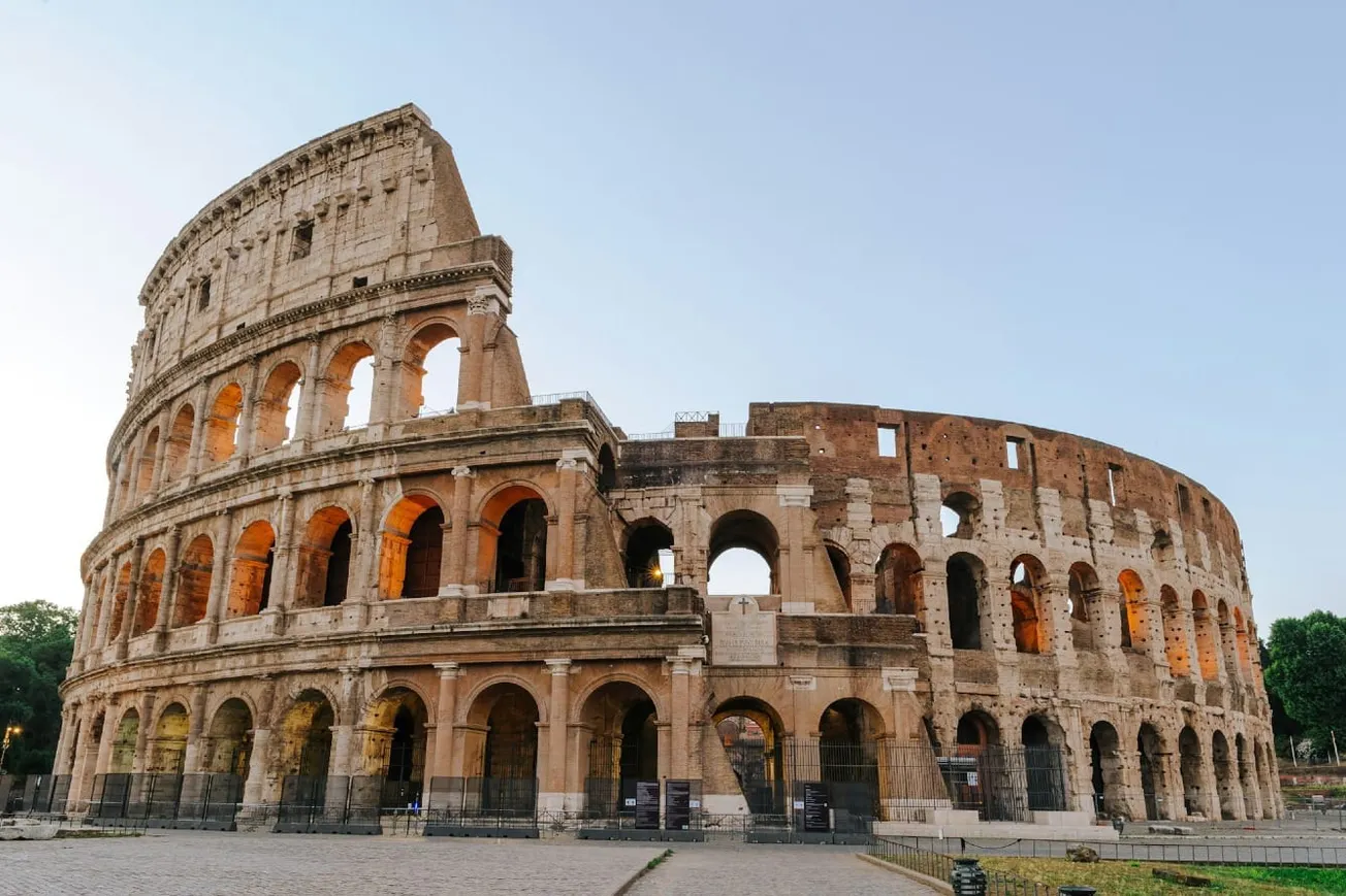 Worker Dies After Falling 10 Metres At Rome’s Colosseum