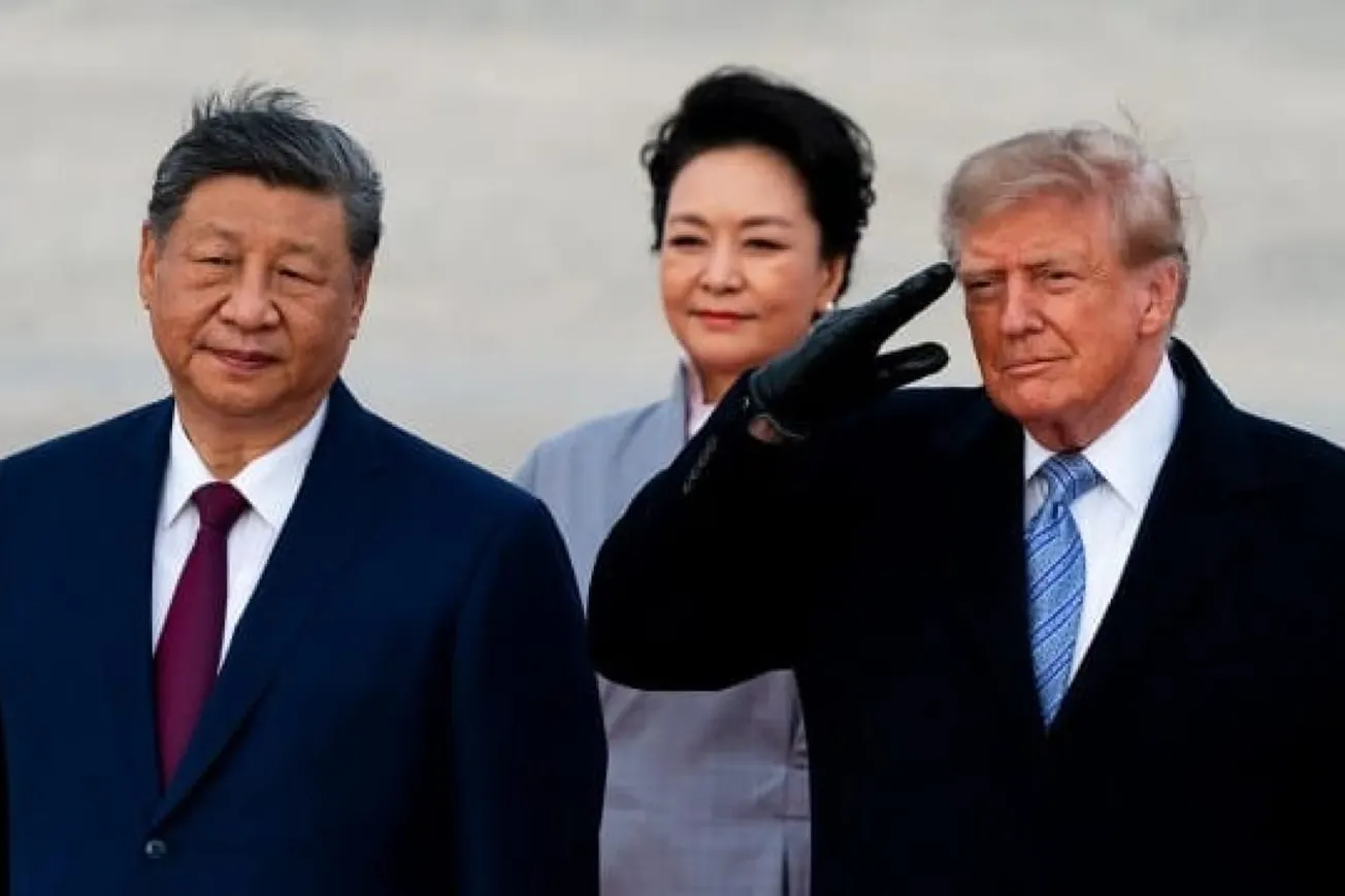 Trump Gives Xi Jinping Rare Red-Carpet Welcome At U.S. Airport