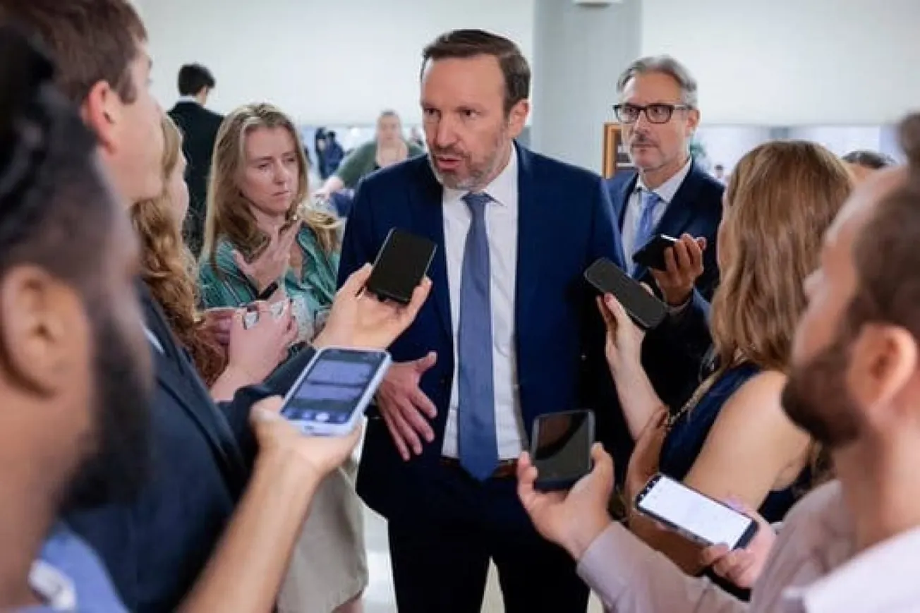 Senator Chris Murphy Says Pentagon Denied Him Access To US Base In Qatar