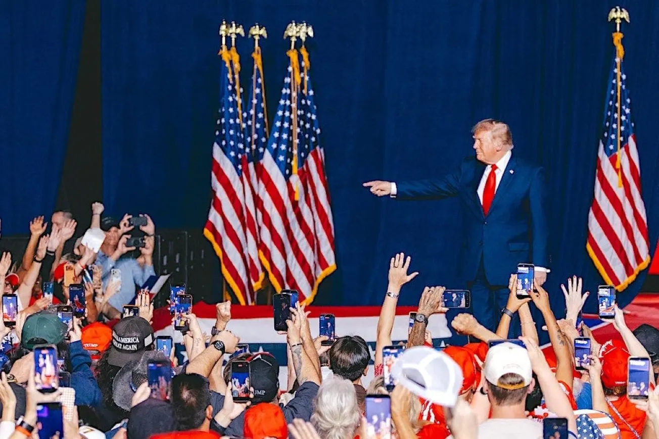 Watch: Demonstrators Interrupt Trump Rallying For Paxton Senate Bid