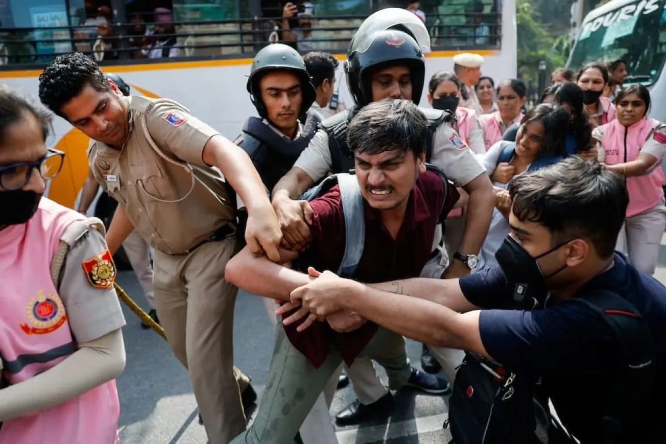 Watch: Leaders Of India’s ‘Cockroach’ Movement Jailed Following Voter Roll Protests