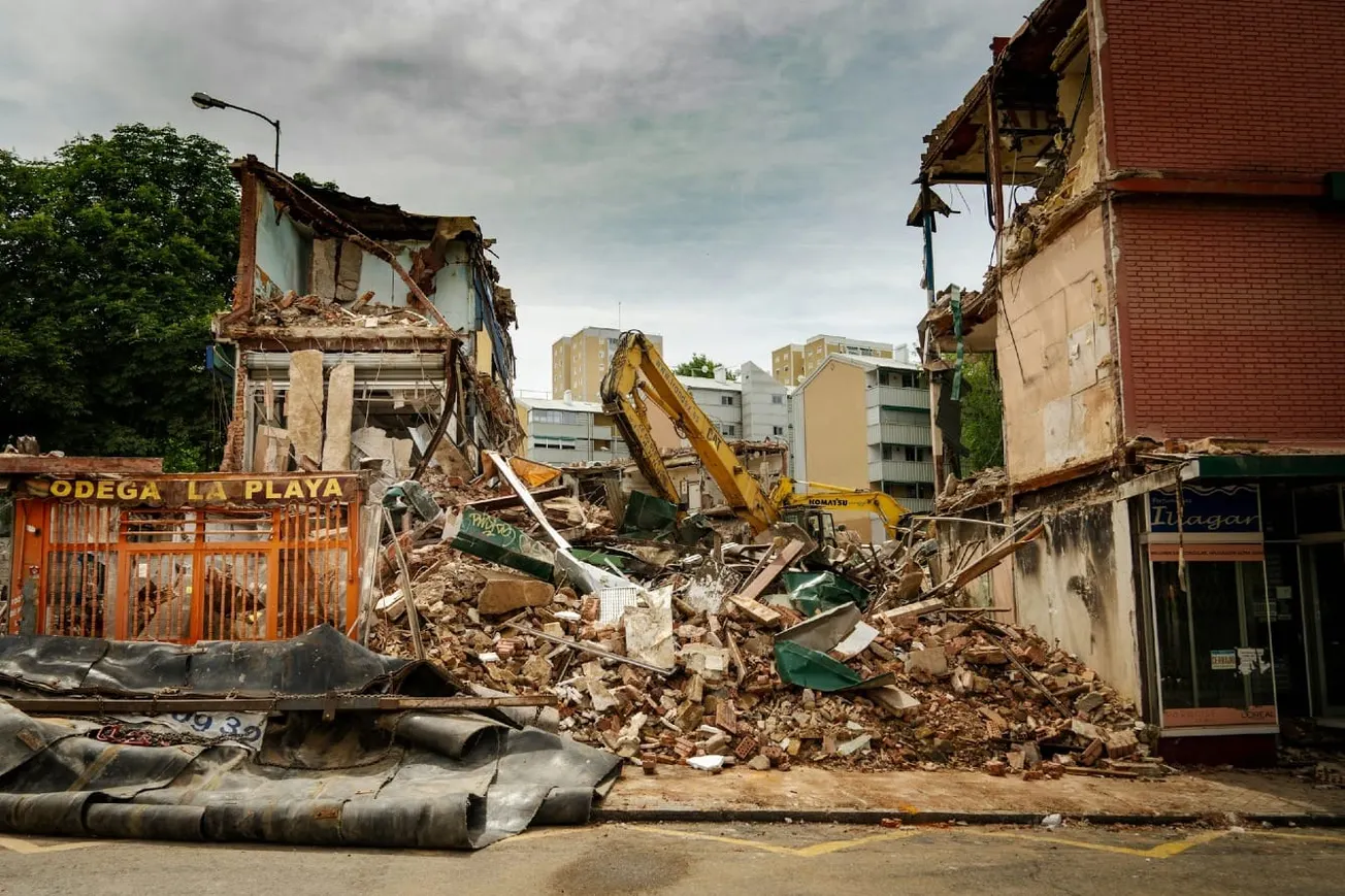 Watch: Hundreds Trapped As Powerful Magnitude 7.0 Quake Devastates Tibet